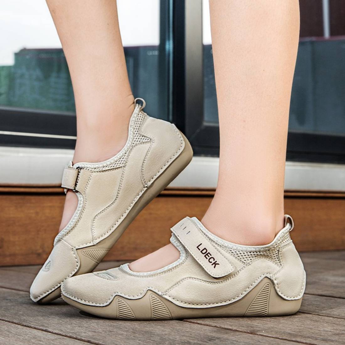 Slip on Outdoor Casual Lightweight Comfort Flat Shoes for Women